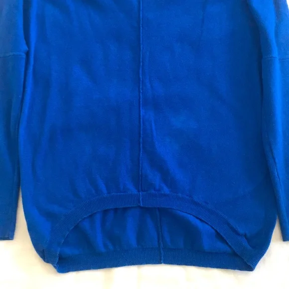 High-Low Sweater - Blue - Medium - Picture 2 of 9